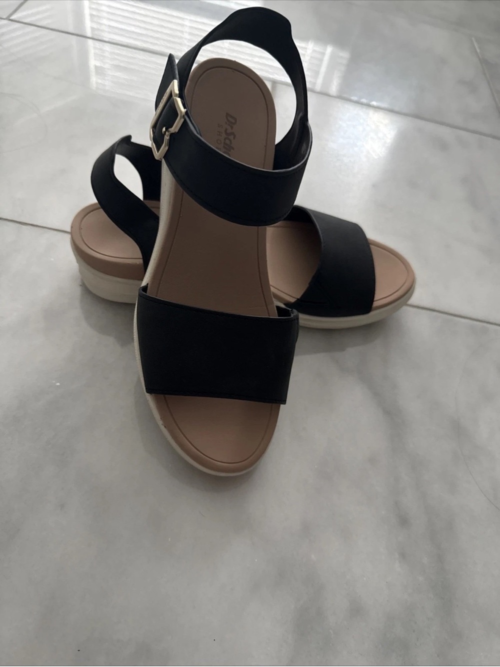 Women Black Ankle-Strap Platform Sandals - Picture 3 of 5